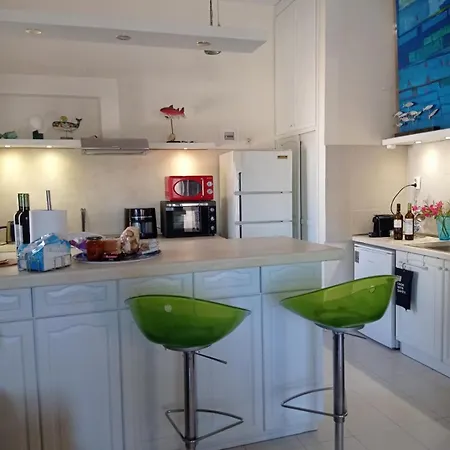 Апартаменти Palm Tree Chania Crete *
