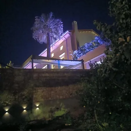 Palm Tree Chania Crete Апартаменти