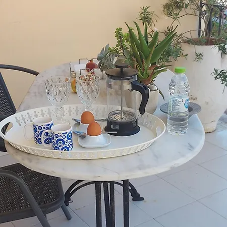 Апартаменти Palm Tree Chania Crete *